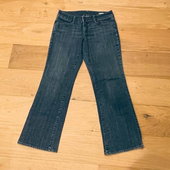 EUC Gap denim size 10 reg curvy fit. - Picture 1 of 4
